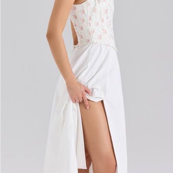 House of CB Dresses & Skirts - House of CB White Floral Corset Dress xs clarabelle white rose corset print bust